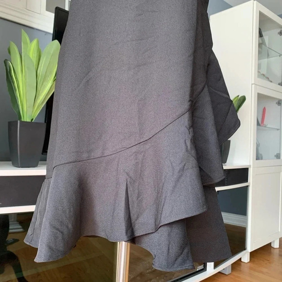 **NEW A•B•S Collection Sleeveless Ruffle Dress - Picture 5 of 9